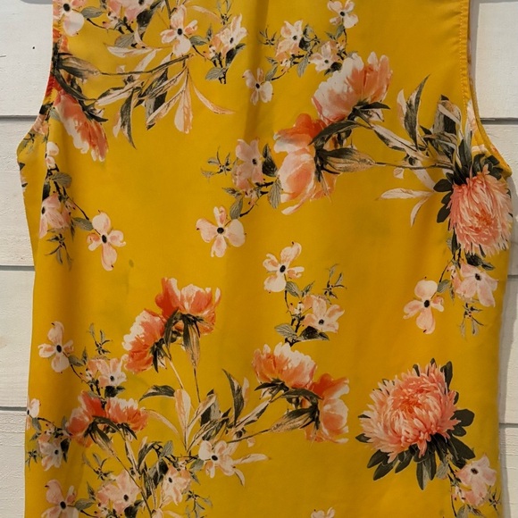 Rose & Olive Yellow Sleeveless Blouse with Floral Design - Picture 8 of 13
